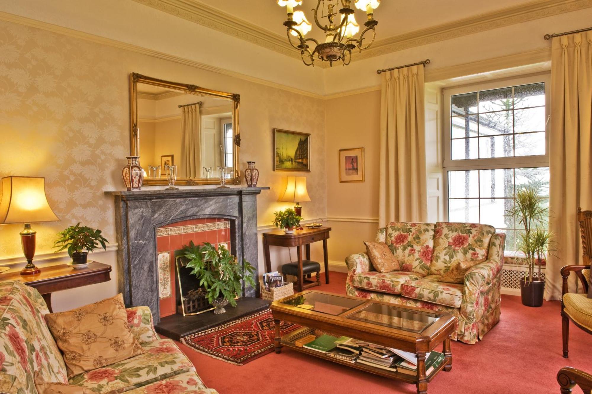 Ees Wyke Country House Near Sawrey Екстериор снимка